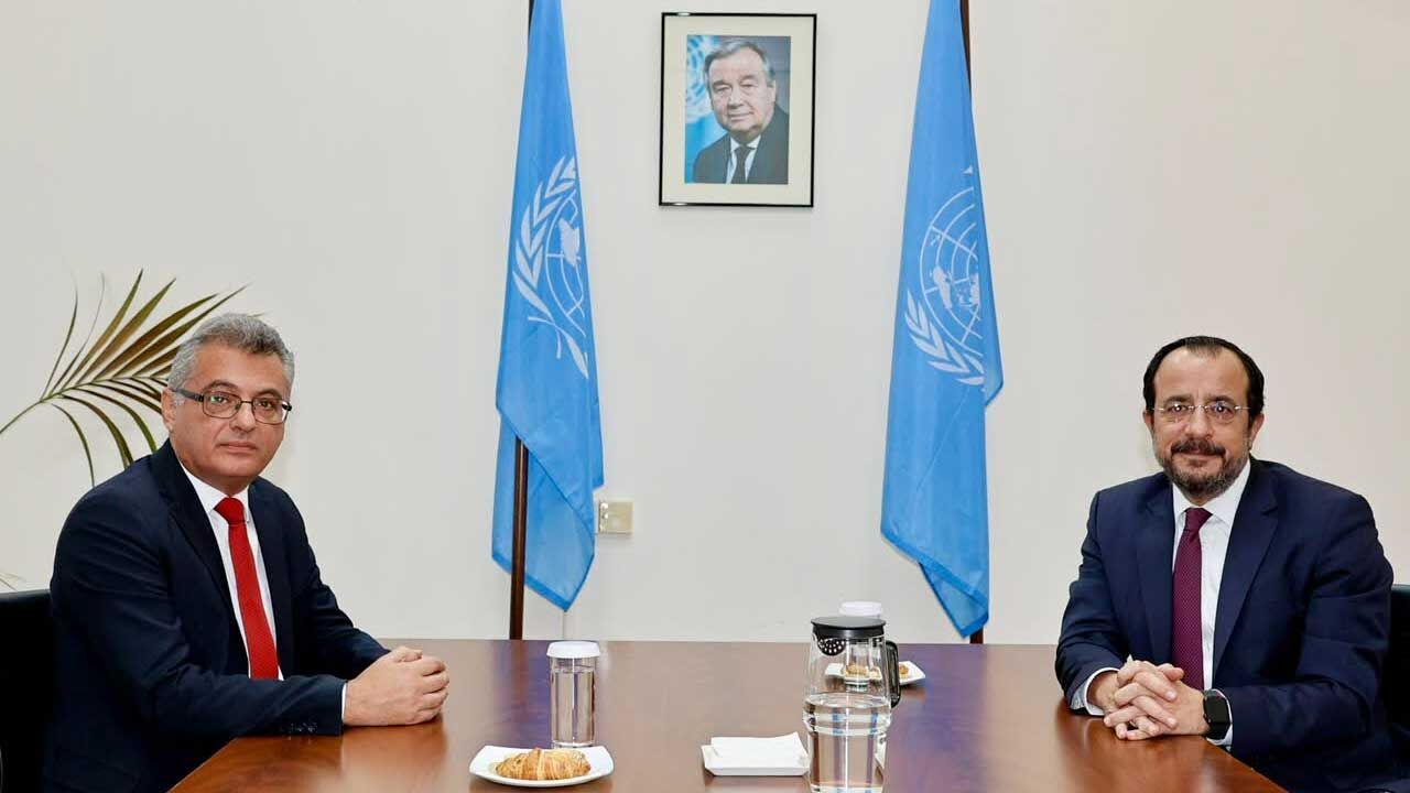 Liderler görüşmesi başladı