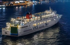 Endonezya’da 241 kişiyi taşıyan gemiyle irtibatın kesilmesinin ardından arama çalışmaları başlatıldı