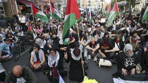 Berlin’de, Filistin’le dayanışma yürüyüşü düzenlendi