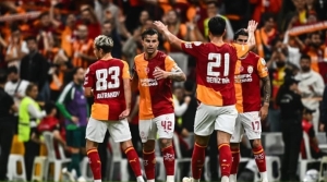 Galatasaray yeniden zirvede