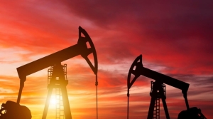 Petrol saldırılar ve arz endişeleriyle sert yükseldi