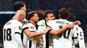 Beşiktaş’tan Marsilya karşısında 4-1’lik zafer
