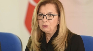 Canaltay’dan Arıklı’ya: Biz mütevazı durdukça, Erhan Bey geçmişi yok sayıyor