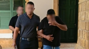 Hamitköy’de silah sesleri polisi harekete geçirdi: Araçtan silah ve uyuşturucu çıktı