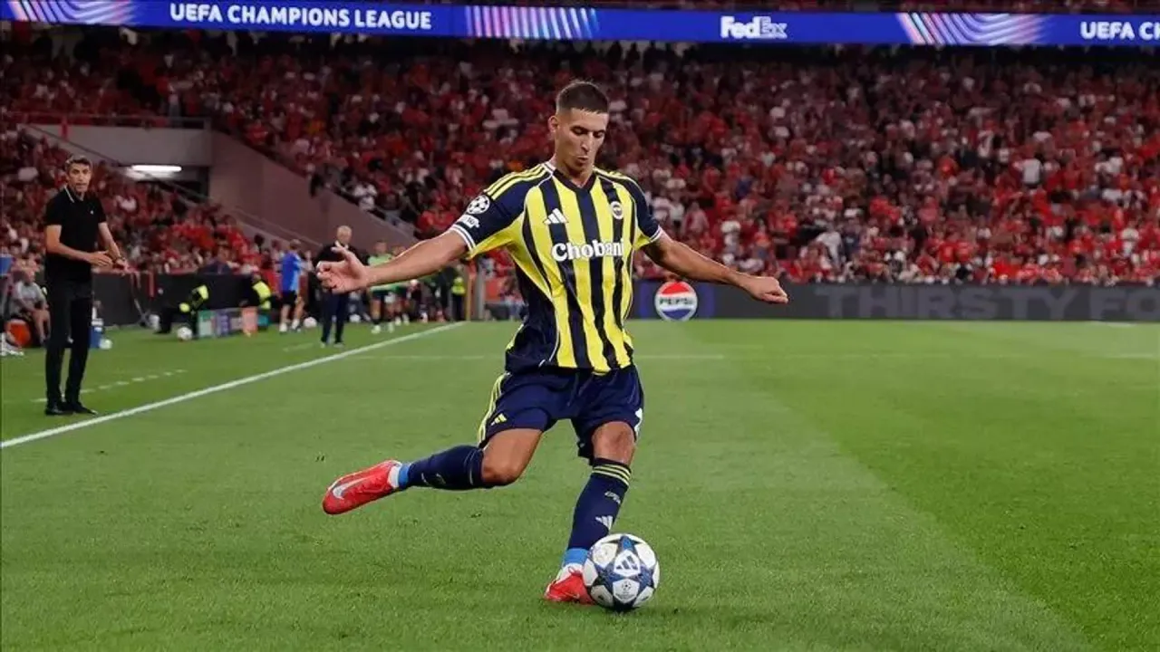 Fenerbahçe duyurdu: Mert Müldür ameliyat oldu