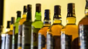 Brüksel’de kamuya açık alanlarda alkol tüketimi yasağı 4 yıl uzatıldı
