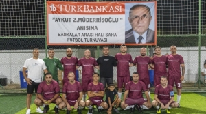 Near East Bank’tan Aykut Zeki Müderrisoğlu Turnuvası’na 11 gollü başlangıç