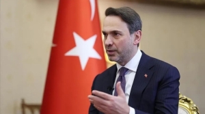 Bayraktar: Adaya gazın götürülmesi için denizdeki çalışmalara başladık