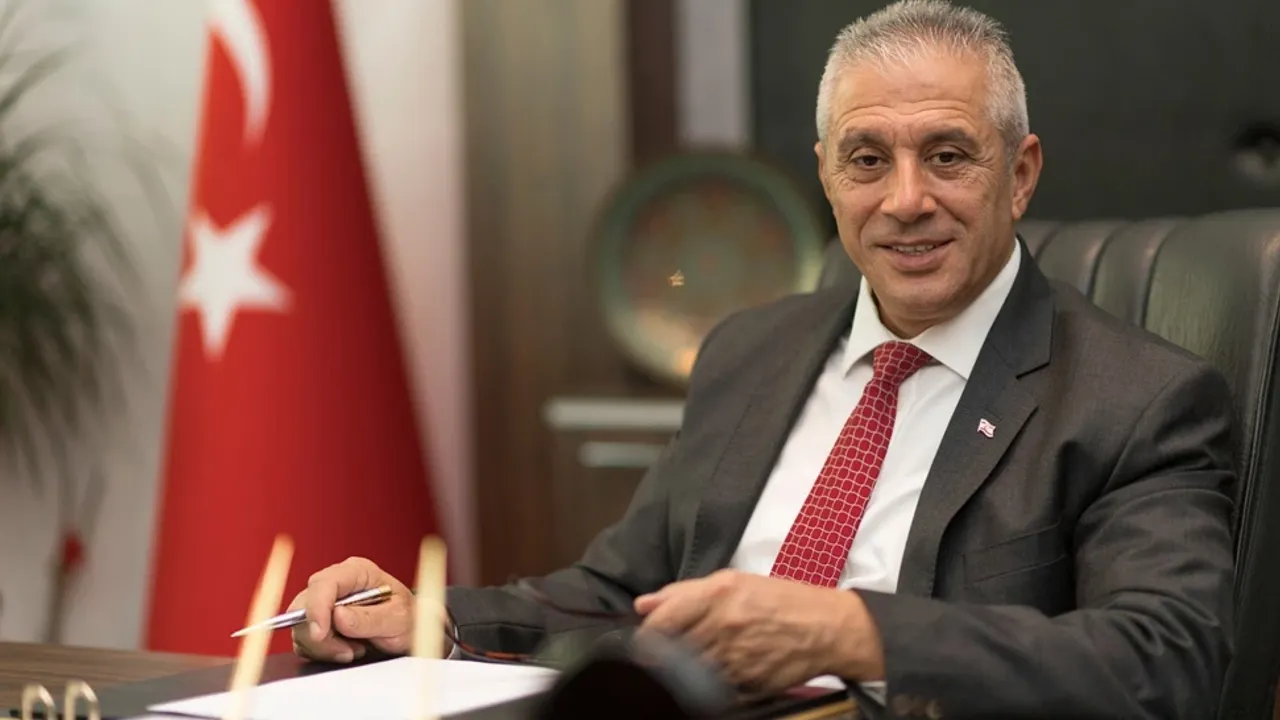 “Türkiye’ye ve Kıbrıs türküne dil uzatmak kimsenin haddine değildir”