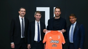 Juventus, bonservissiz 37’lik kaleci transfer etti
