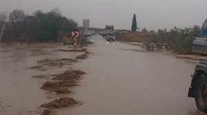 Sağanak yağış yolu kapattı: Yılmazköy-Kılıçaslan Anayolu trafiğe kapatıldı