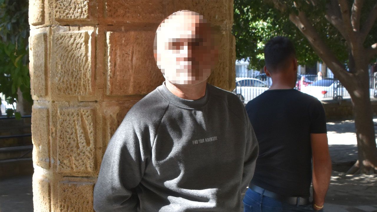 Ercan’da çantasında 15 canlı mermi bulundu