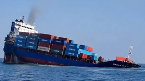 Karadeniz’de iki kargo gemisi vuruldu