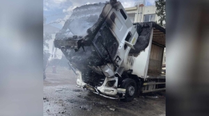 Küçük Kaymaklı’da tır yangını!