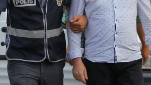 Maltepe’de kısmen çöken 7 katlı binanın mimarı ve şantiye şefi gözaltına alındı
