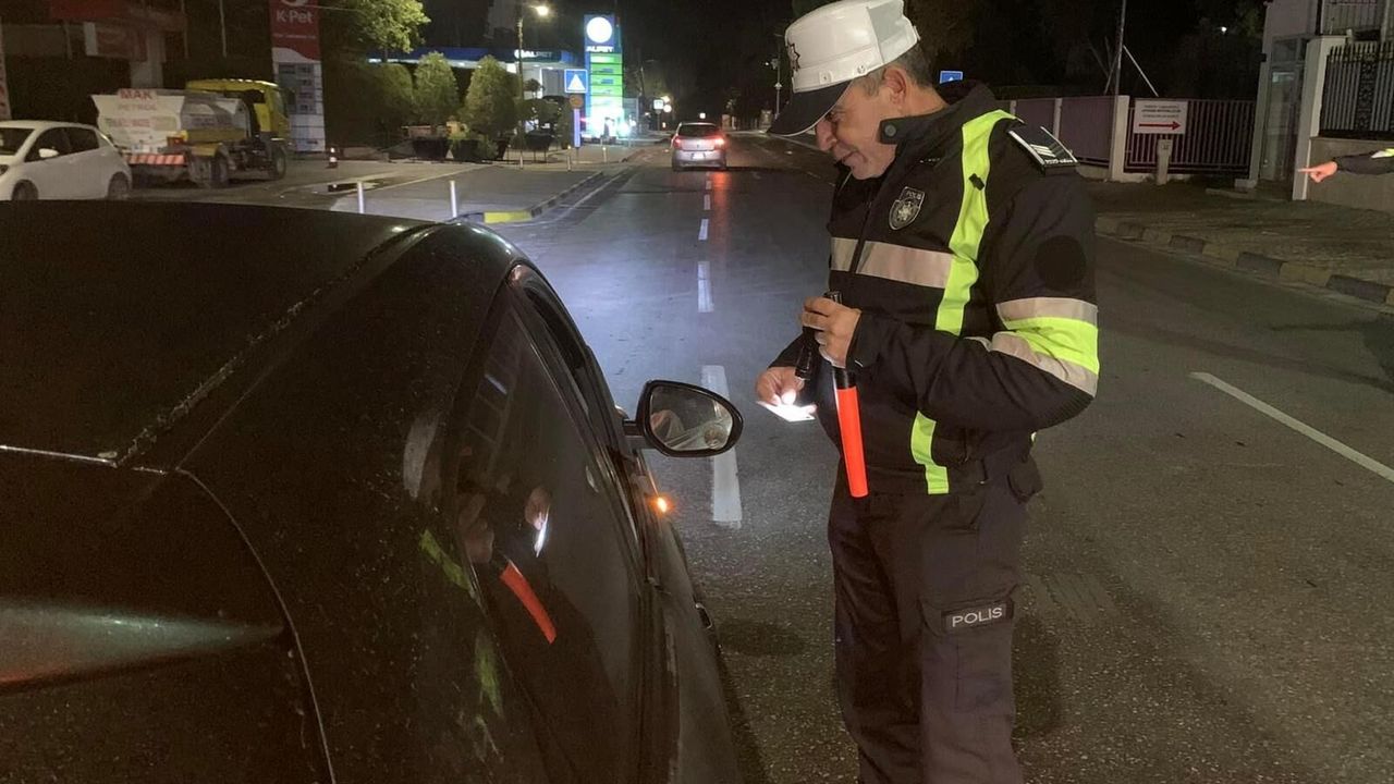 Trafikte 340 sürücü rapor edildi, 18 araç men edildi