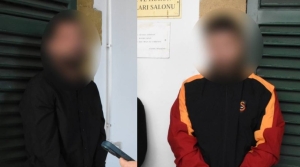 Ormanlık alanda ağacın altına uyuşturucu gömdüler
