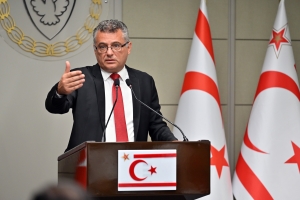 Erhürman: “Gündemde Guterres’in yedi güven artırıcı önlem önerisi var…Toplantıya sonuç odaklı gidiyoruz”