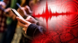 Tarihin en büyüğü: 9.9’luk deprem alarm Japonya’yı ayağa kaldırdı