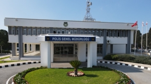 İskele’de market çalışanına bıçak gösterip şarap çaldı: Toplam 4 alkollü şahıs tutuklandı
