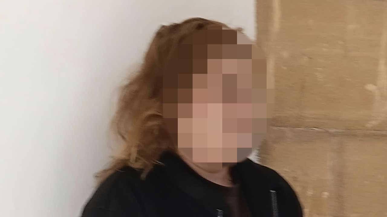 Lefkoşa’da araç tavanı üzerine devrildi: Sürücüye teminat