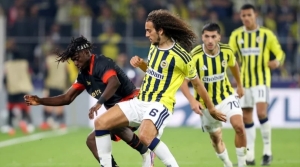 Fenerbahçe, Slavia Prag ile berabere kaldı