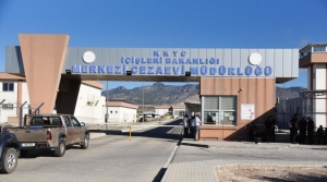 Bakanlar Kurulu, Merkezi Cezaevi’ndeki grevi 60 gün süreyle erteledi
