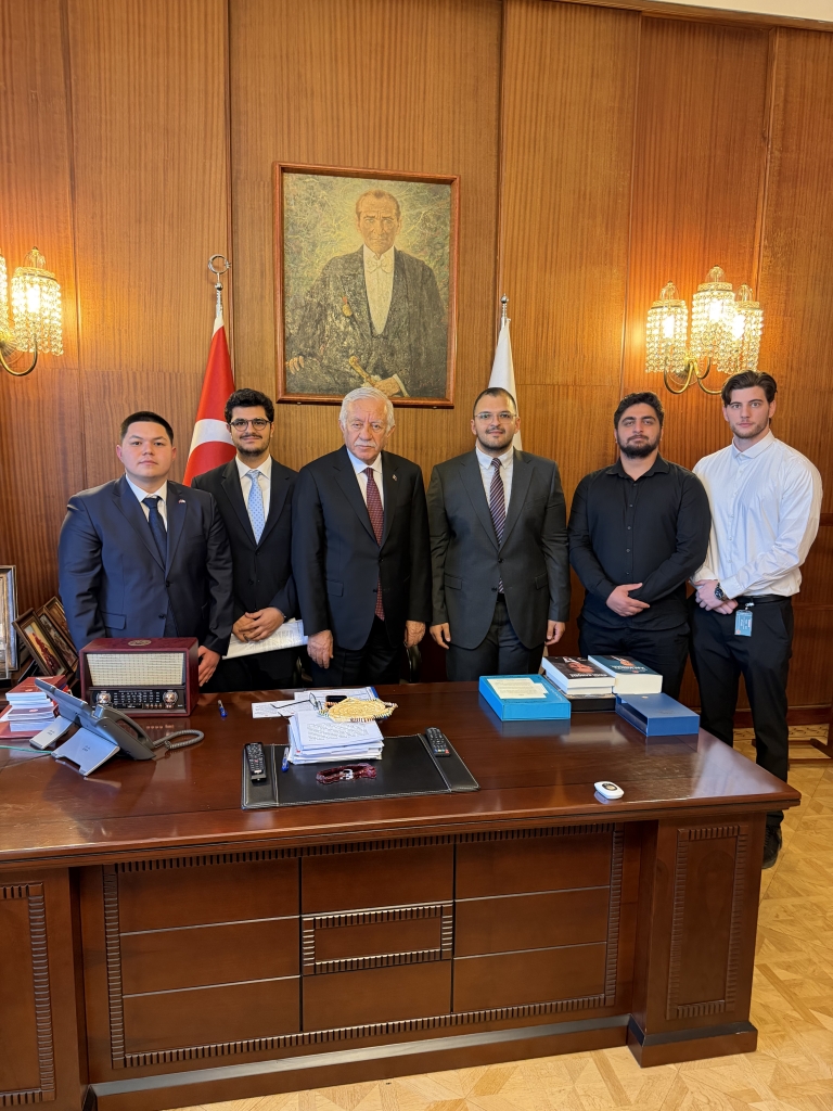 Kıbrıs Türk Öğrenci ve Gençlik Delegasyonundan TBMM’de üst düzey ziyaretler