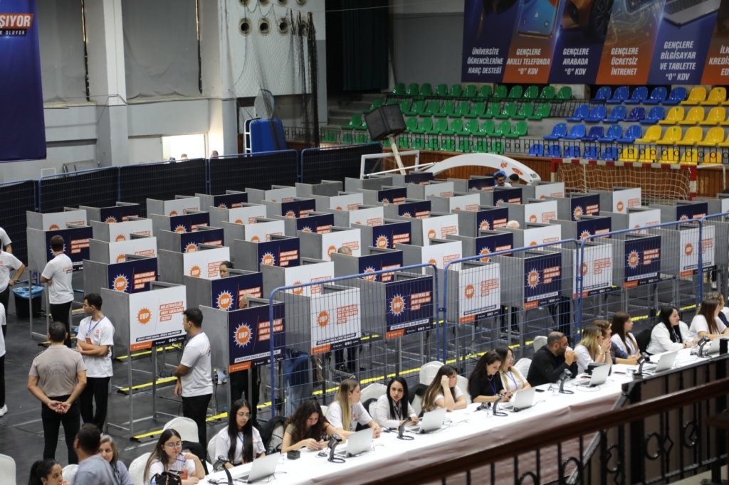 UBP milletvekili adaylarını belirliyor: 4 bin 984 üye oy kullandı