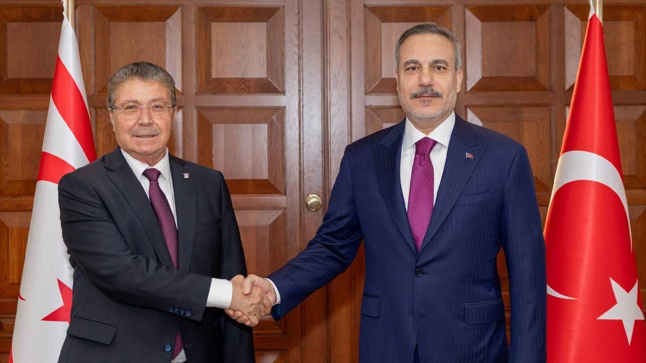 Başbakan Üstel, Hakan Fidan ile görüştü