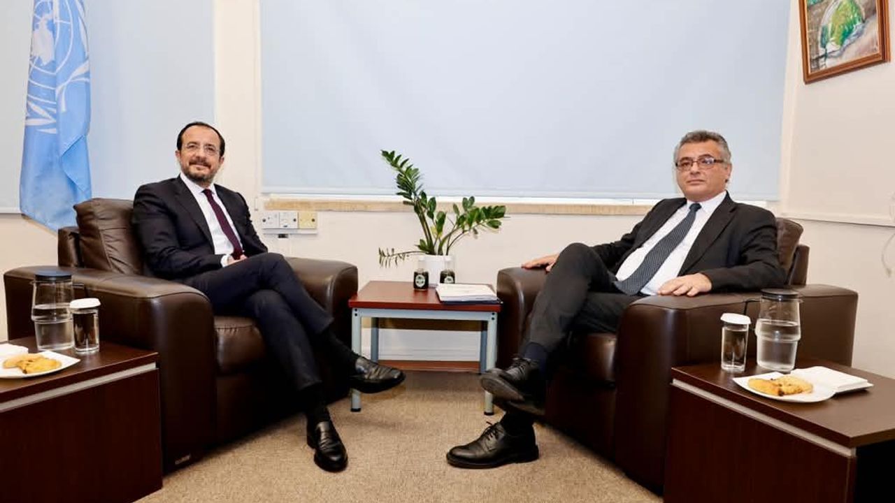 Erhürman ile  Hristodulidis görüştü