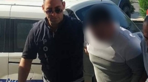 Üvey kızına cinsel saldırıda bulunduğu iddia edilen zanlıya ek tutukluluk