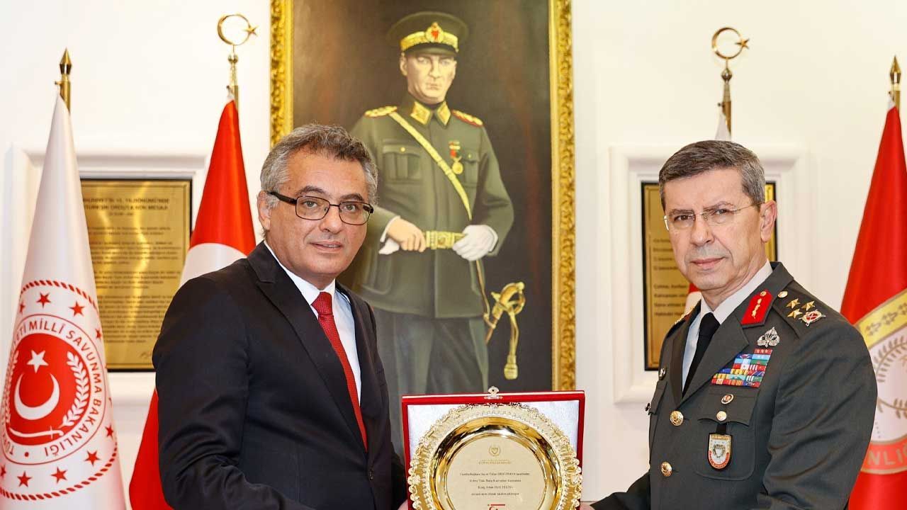 Erhürman, KTBK Komutanı İnaltekin’i ziyaret etti