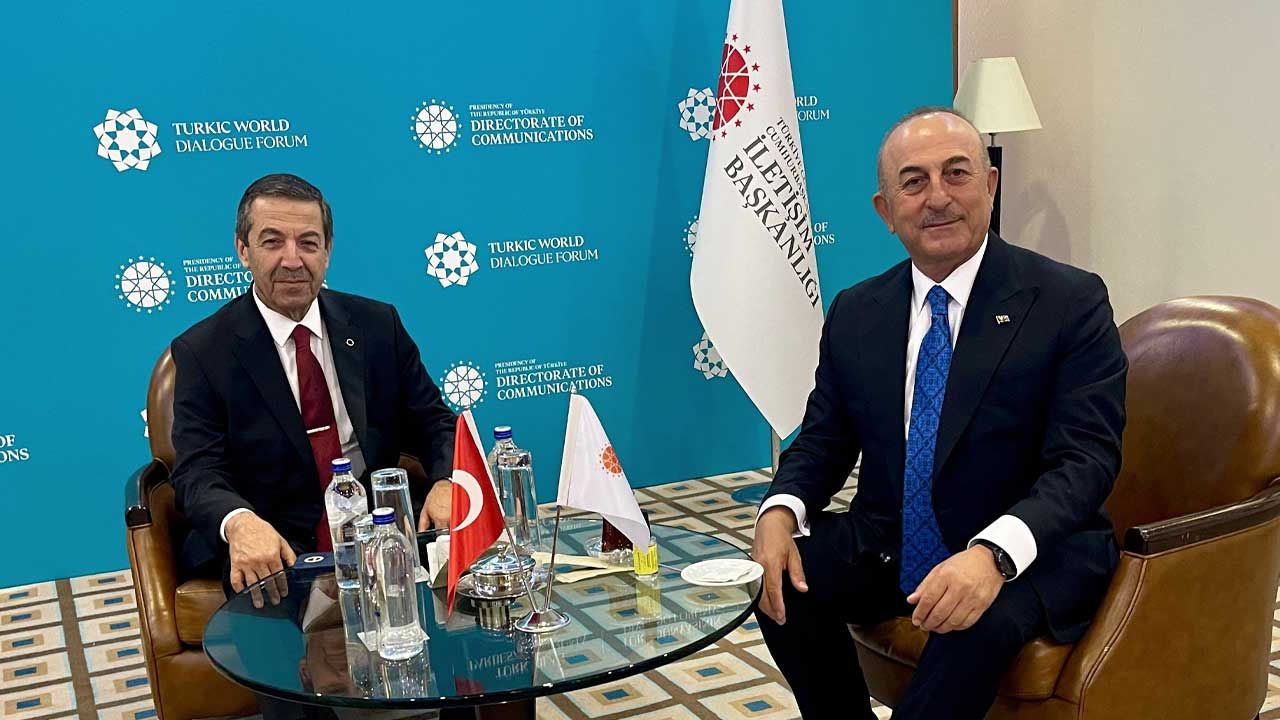 Ertuğruloğlu, Türk Dünyası Diyalog Forumu kapsamında temaslarda bulundu