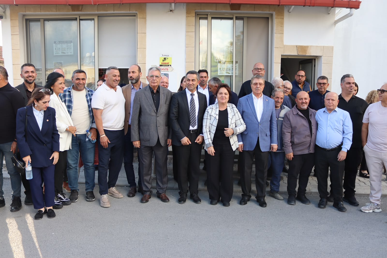 Başbakan Üstel, Dikmen’de Belediye Başkan Adayı ve vatandaşlarla buluştu